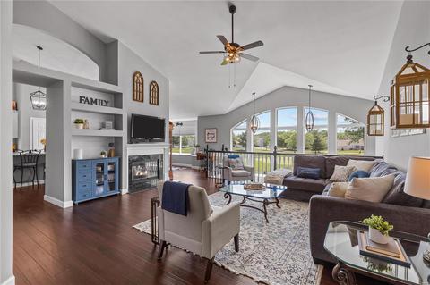 978 Midpoint Dr, O'fallon, MO 63366 photo 4