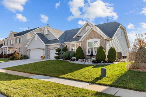 978 Midpoint Dr, O'fallon, MO 63366 photo 2