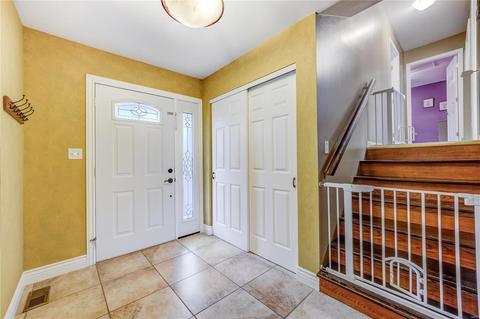 885 Whispering Windsong Dr, O'fallon, MO 63366 photo 2