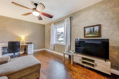 885 Whispering Windsong Dr, O'fallon, MO 63366 photo 4