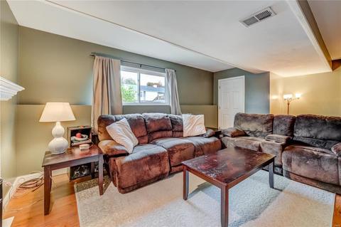 885 Whispering Windsong Dr, O'fallon, MO 63366 photo 14