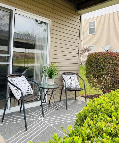 15100 Spring Creek Ln, O'fallon, MO 63368 photo 3
