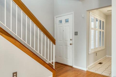 1744 Highview Circle Ct, Ballwin, MO 63021 photo 4