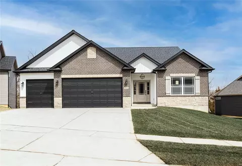 111 Peine Valley Ct, Wentzville, MO 63385