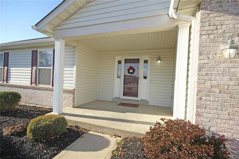 8 Princess Grace Ct, O'fallon, MO 63366 photo 2