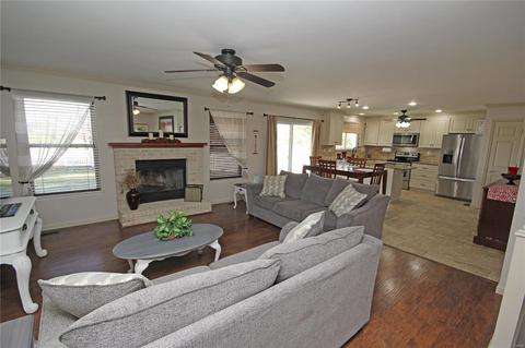 8 Princess Grace Ct, O'fallon, MO 63366 photo 5