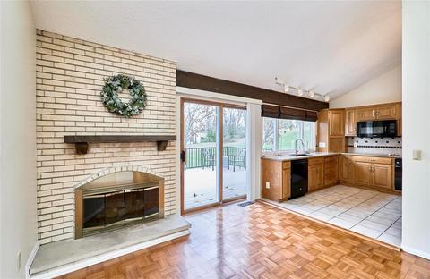 810 Country Heights Ct, Manchester, MO 63021 photo 6