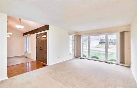 810 Country Heights Ct, Manchester, MO 63021 photo 2
