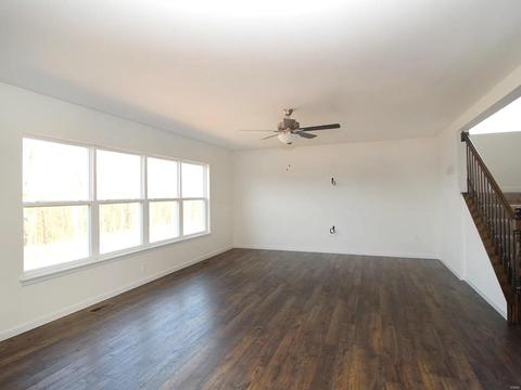 17477 Wyman Ridge Dr, Eureka, MO 63025 photo 2