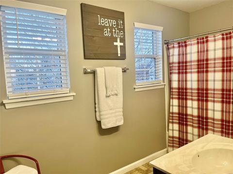 154 Roxbury Dr, O'fallon, MO 63366 photo 16