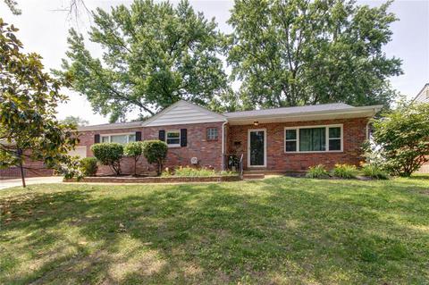 9 Jo Ann Pl, Saint Louis, MO 63126