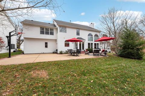 645 Charleston Oaks Dr, Ballwin, MO 63021 photo 25