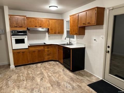 310 Providence Rd, Ballwin, MO 63011 photo 9