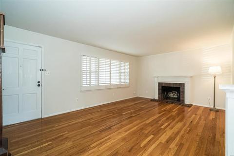 310 Providence Rd, Ballwin, MO 63011 photo 4