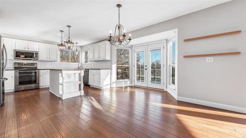 8 Spinning Wheel Ln, O'fallon, MO 63368 photo 3