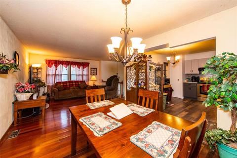 96 S Edward Ct, Eureka, MO 63025 photo 10