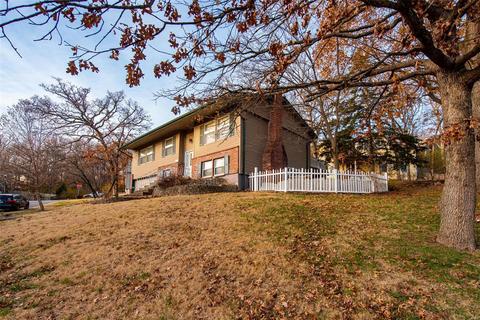 96 S Edward Ct, Eureka, MO 63025 photo 2