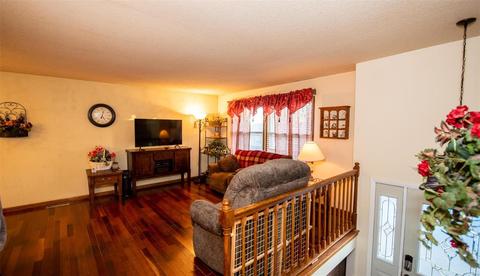 96 S Edward Ct, Eureka, MO 63025 photo 8