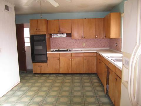 2538 Hackman Dr, Saint Louis, MO 63136 photo 3