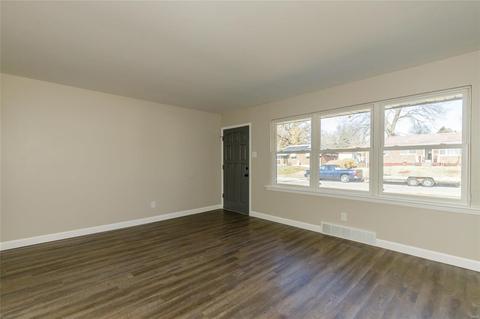 8138 Marilyn Ct, Saint Louis, MO 63134 photo 5