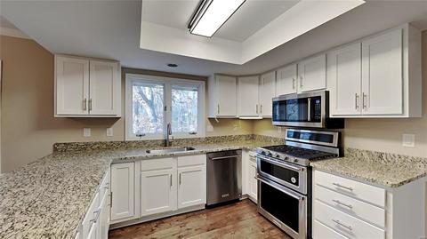 16743 Clayton Rd, Ballwin, MO 63011 photo 5