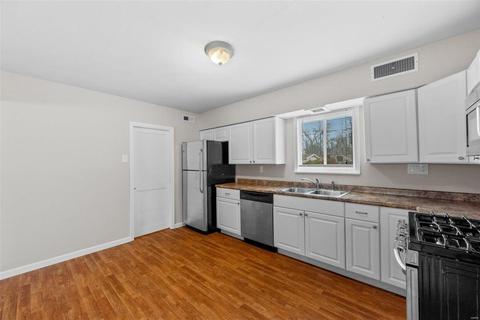 604 Saint Matthew Ave, O'fallon, MO 63366 photo 7