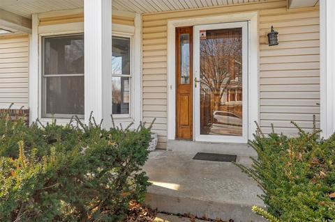 531 Fox Pointe Dr, Saint Charles, MO 63304 photo 6
