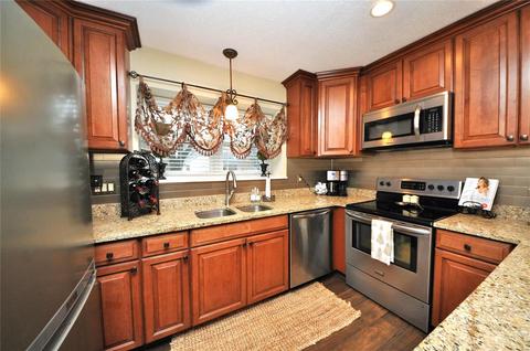 1458 Pepperdine Ct, Ballwin, MO 63021 photo 15