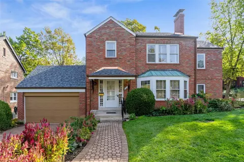 364 Alta Dena Ct, University City, MO 63130
