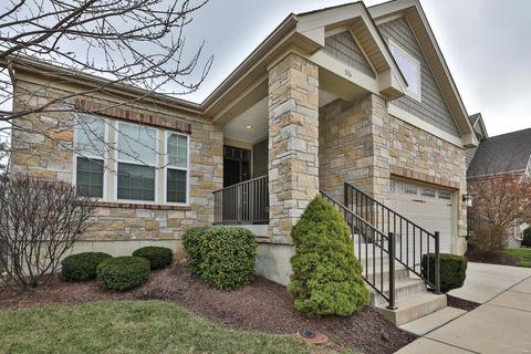 516 Trevi Ln, Ballwin, MO 63011 photo 4