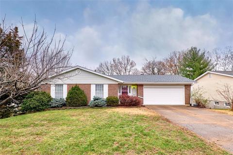 34 Olde Forge Dr, Saint Charles, MO 63301 photo 2