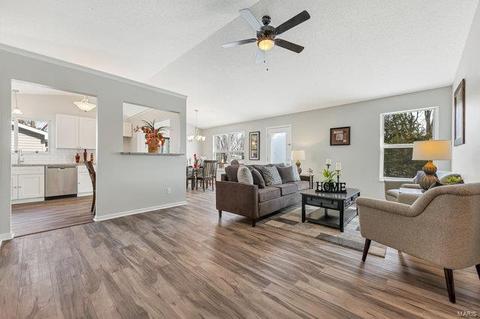 6 S Perry Cir, O'fallon, MO 63366 photo 6