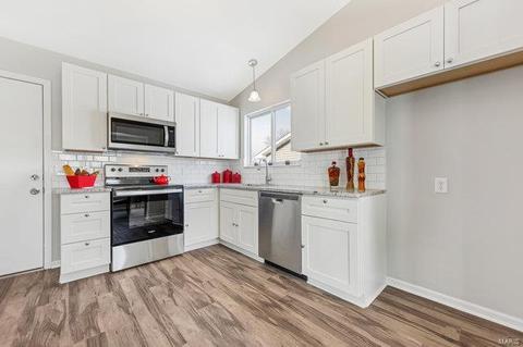 6 S Perry Cir, O'fallon, MO 63366 photo 13