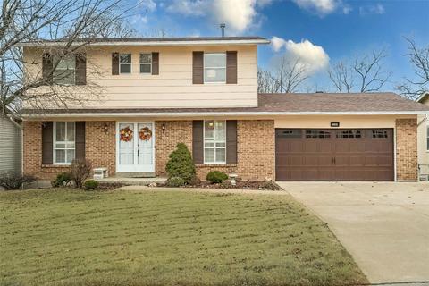 4615 Shoshone Trl, Saint Charles, MO 63304