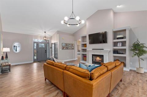 925 Crown Pointe Estates Dr, Wildwood, MO 63021 photo 3