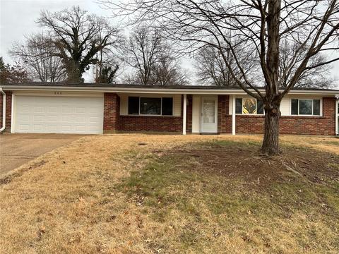806 Parkfield Ter, Manchester, MO 63021 photo 1
