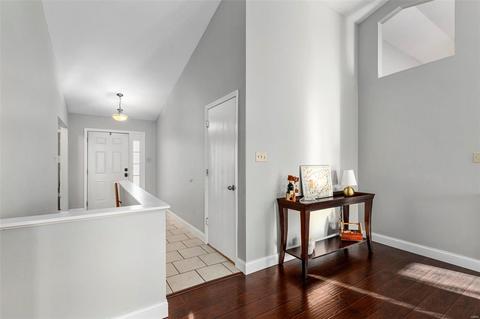 2570 Barrett Place Dr, Ballwin, MO 63021 photo 4