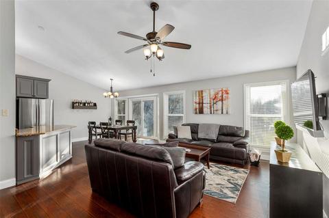 2570 Barrett Place Dr, Ballwin, MO 63021 photo 5