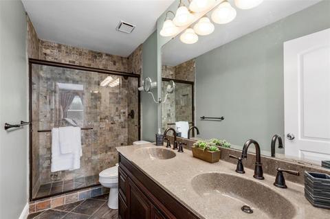2570 Barrett Place Dr, Ballwin, MO 63021 photo 16