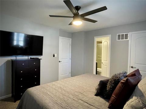 512 Blazedwood Dr, Ballwin, MO 63021 photo 23