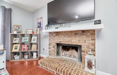 4 E Crestview, O'fallon, MO 63366 photo 7