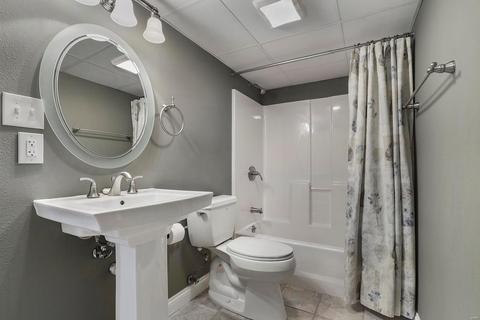 792 Top Notch Ln, Eureka, MO 63025 photo 29