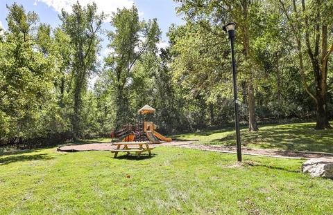 1220 Wicklow Rd #E, Ballwin, MO 63021 photo 24