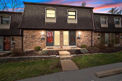 1220 Wicklow Rd #E, Ballwin, MO 63021 photo 1