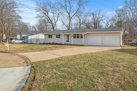 307 Ranch Dr, Manchester, MO 63011 photo 1