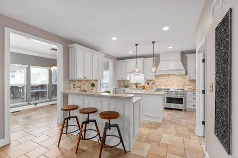1257 Arbor Bluff Cir, Ballwin, MO 63021 photo 9