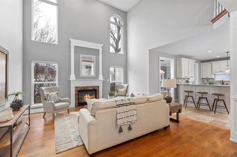 1257 Arbor Bluff Cir, Ballwin, MO 63021 photo 7
