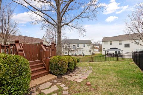 1257 Arbor Bluff Cir, Ballwin, MO 63021 photo 27
