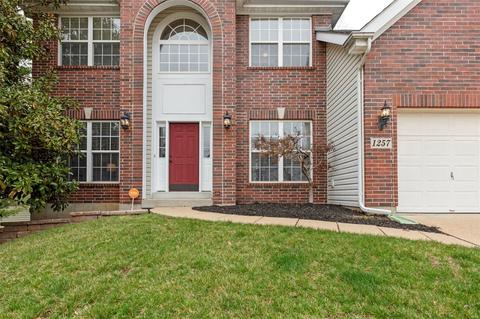 1257 Arbor Bluff Cir, Ballwin, MO 63021 photo 2