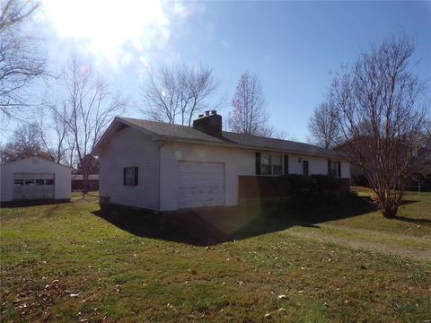 709 W 3rd St, Mountain View, MO 65548 photo 1